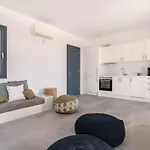 Deep Blue Vista Villa *
